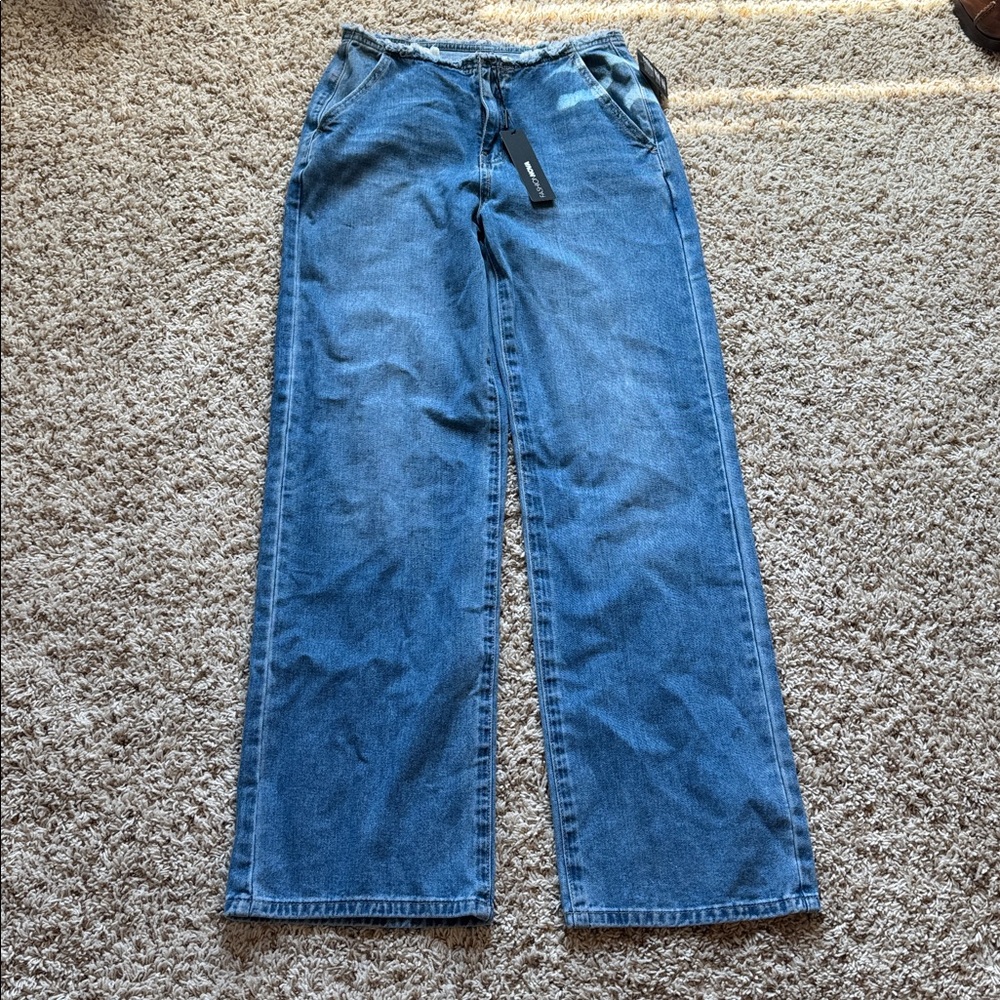 Fashion Nova Medium Wash Baggy Jeans